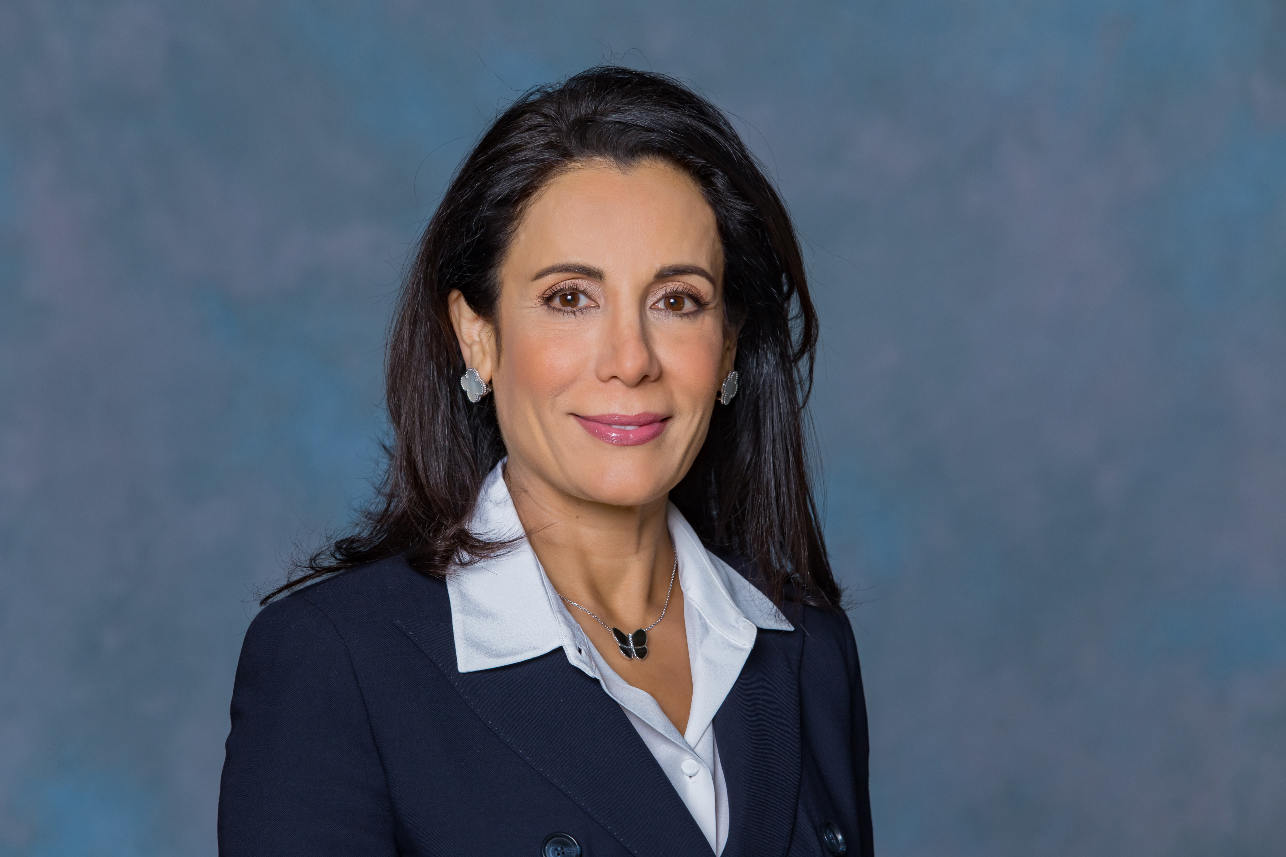 Sherry Bahrambeygui '86 Sherry Bahrambeygui '86
